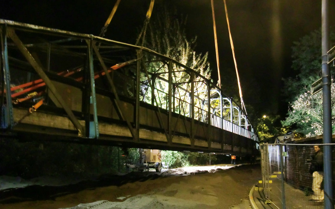 Abbruch der Fußgängerbrücke am Bahnhof Gerresheim